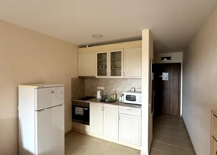 Sea View Premier Sveti Vlas Апартаменты *