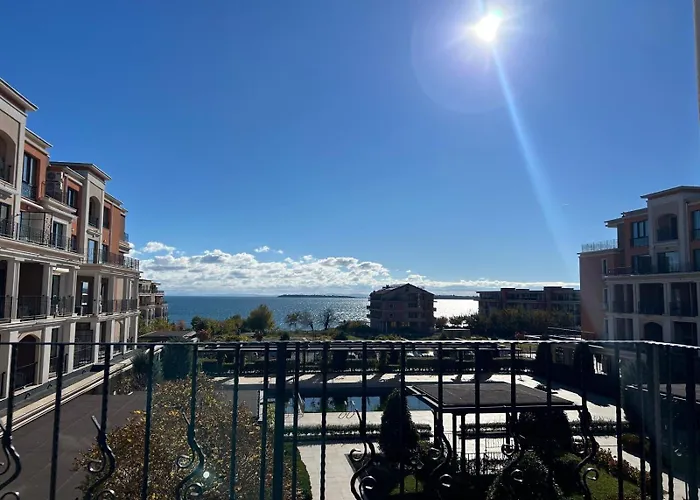 Sea View Premier Sveti Vlas Апартаменты *